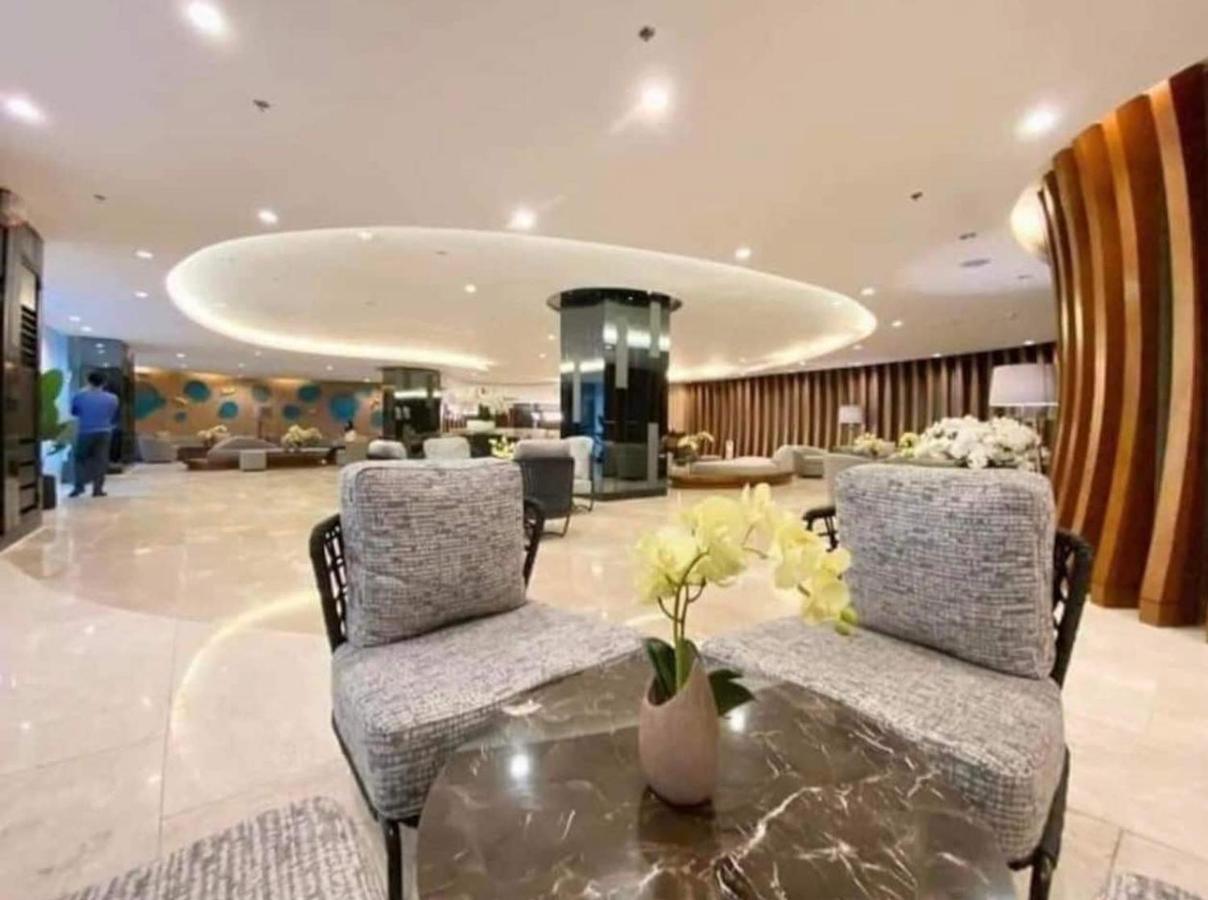 Deluxe Suites Razelles 2 At Shore 2 Residences Tower 1 Pasay Bagian luar foto