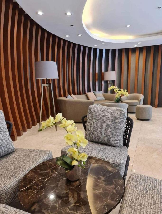 Deluxe Suites Razelles 2 At Shore 2 Residences Tower 1 Pasay Bagian luar foto