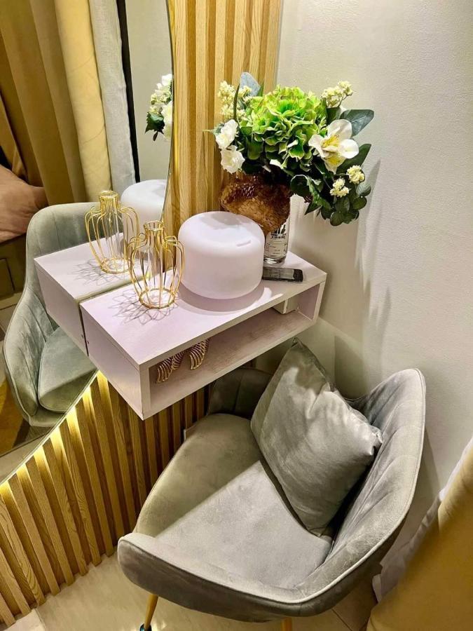 Deluxe Suites Razelles 2 At Shore 2 Residences Tower 1 Pasay Bagian luar foto