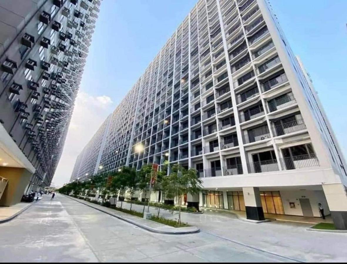 Deluxe Suites Razelles 2 At Shore 2 Residences Tower 1 Pasay Bagian luar foto