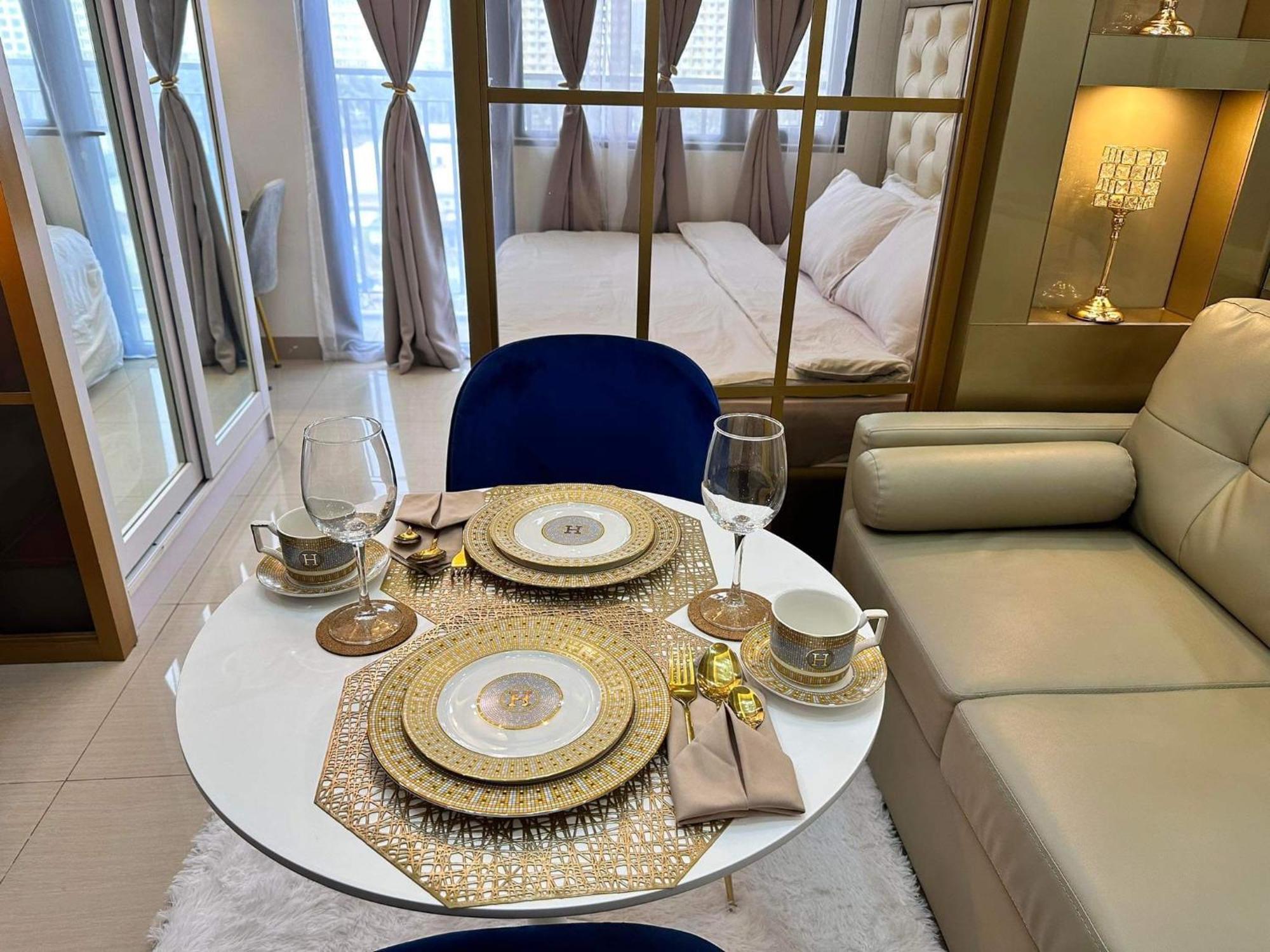 Deluxe Suites Razelles 2 At Shore 2 Residences Tower 1 Pasay Bagian luar foto