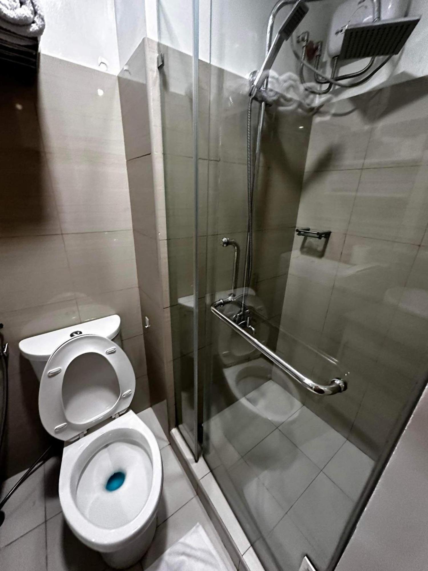 Deluxe Suites Razelles 2 At Shore 2 Residences Tower 1 Pasay Bagian luar foto